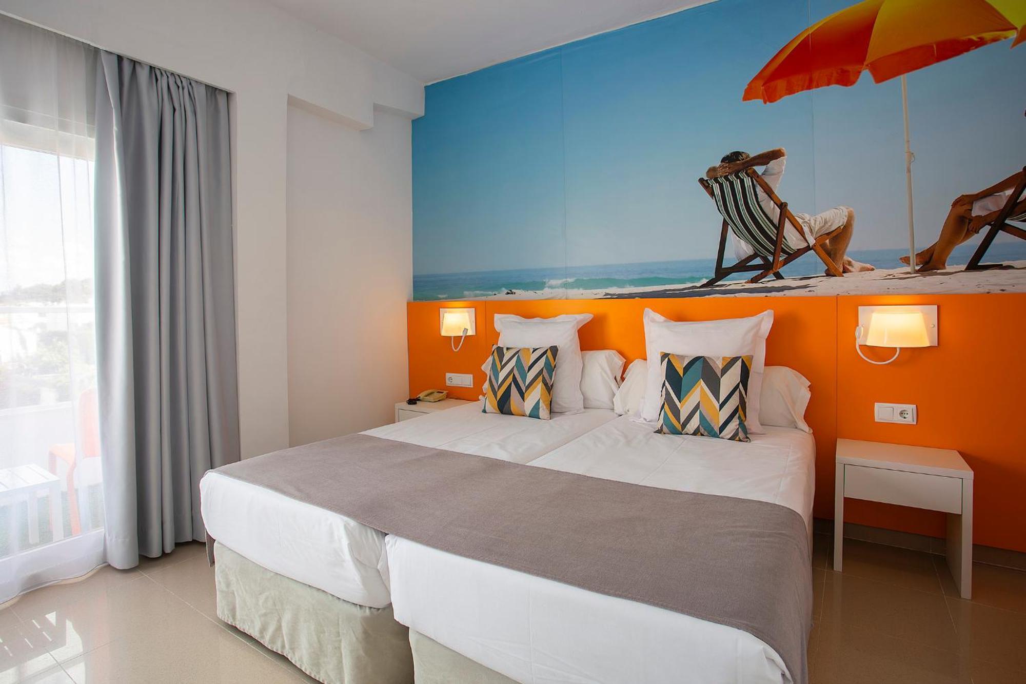 Bq Carmen Playa- Adults Only Hotel Плая де Палма Екстериор снимка